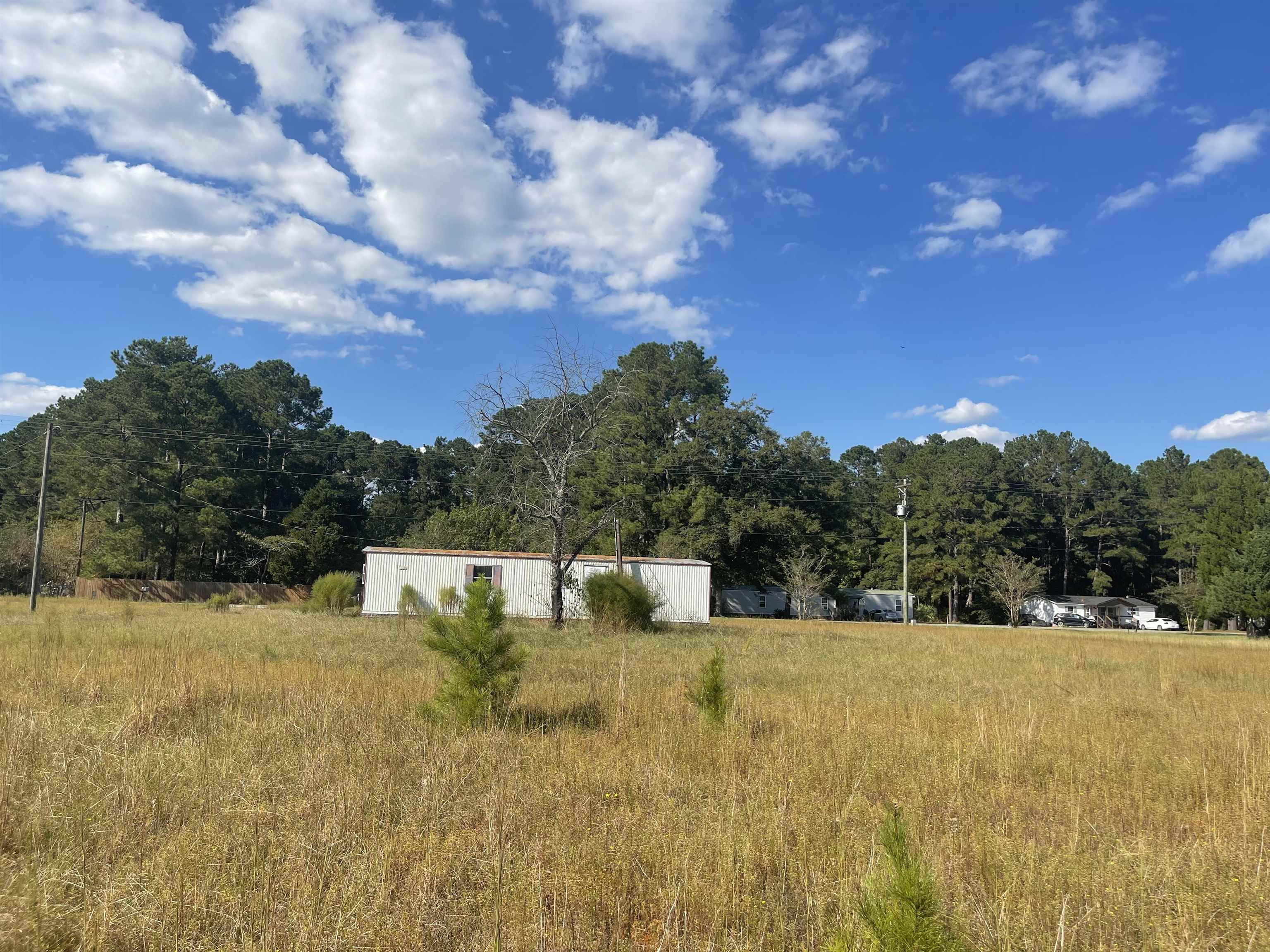 1150 Log Cabin Rd. Property Photo 3