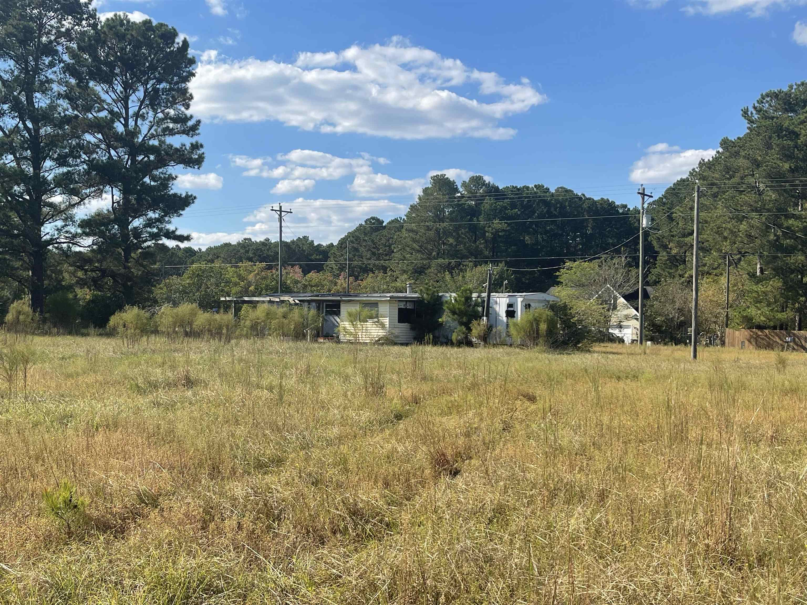 1150 Log Cabin Rd. Property Photo 5