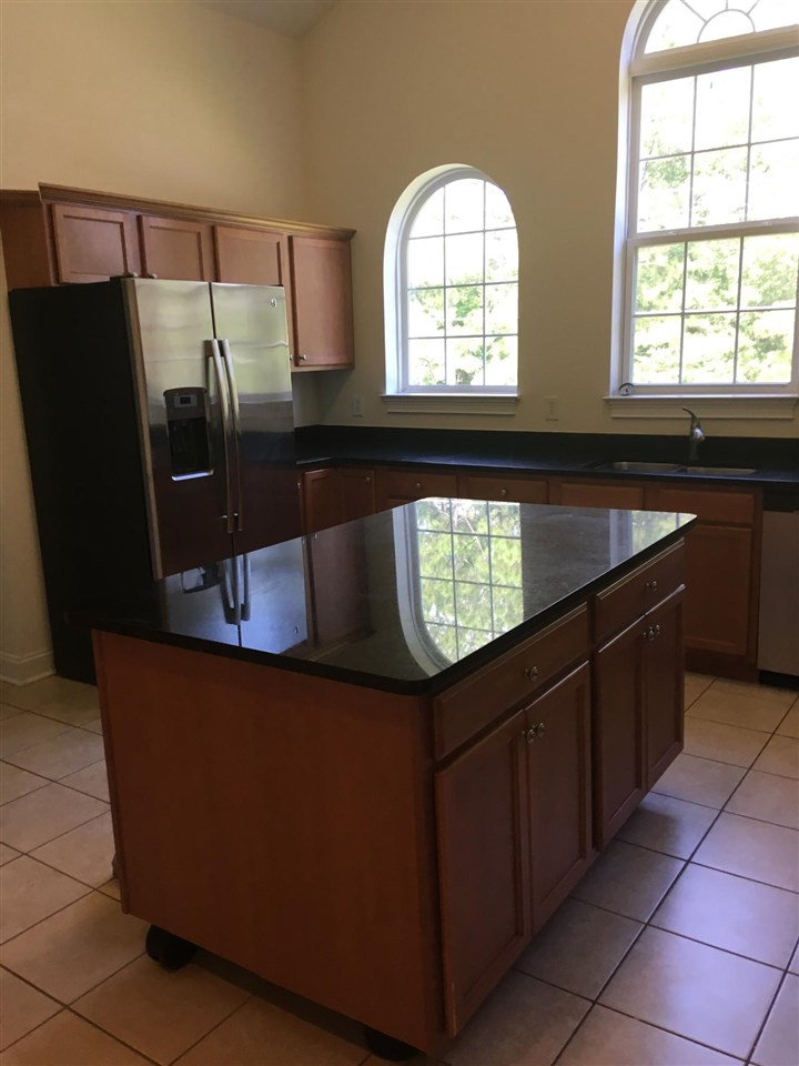 300 Granada St. Property Photo 2