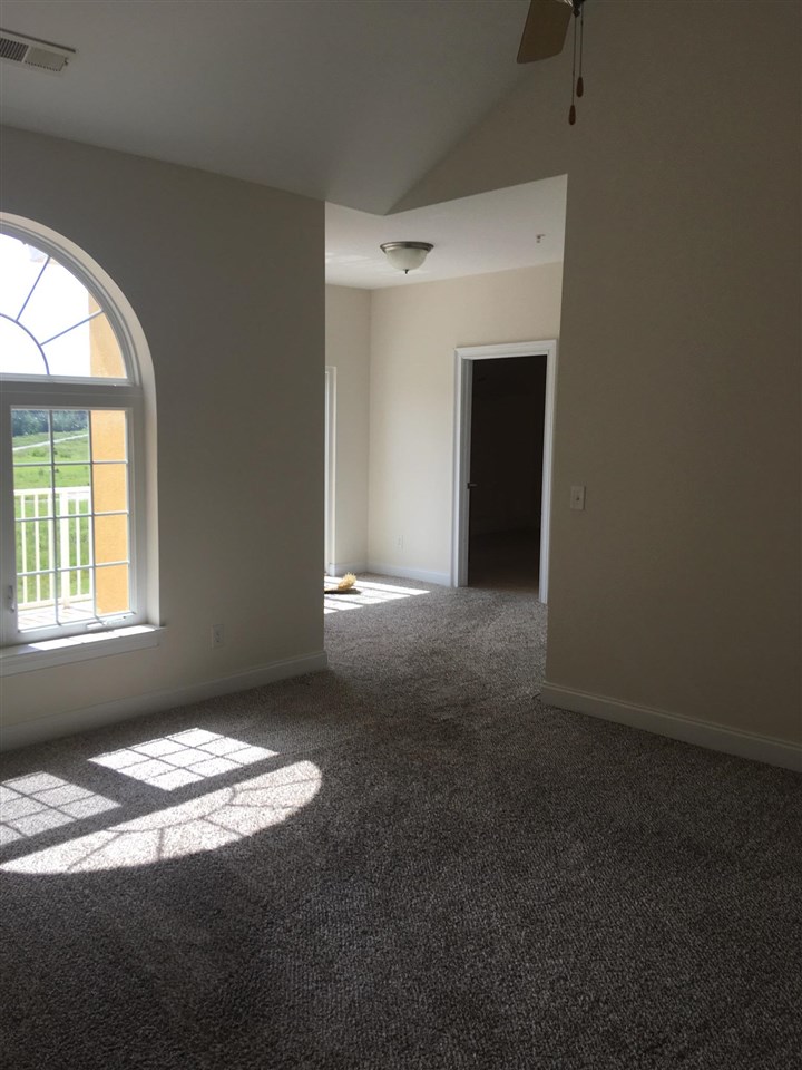 300 Granada St. Property Photo 6