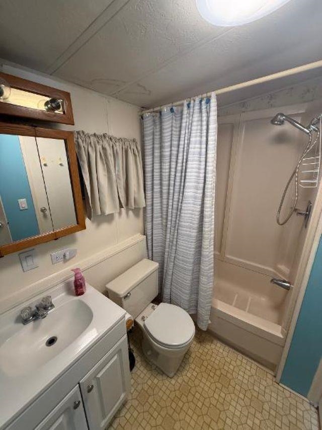 5400 Little River Neck Rd. Property Photo 8