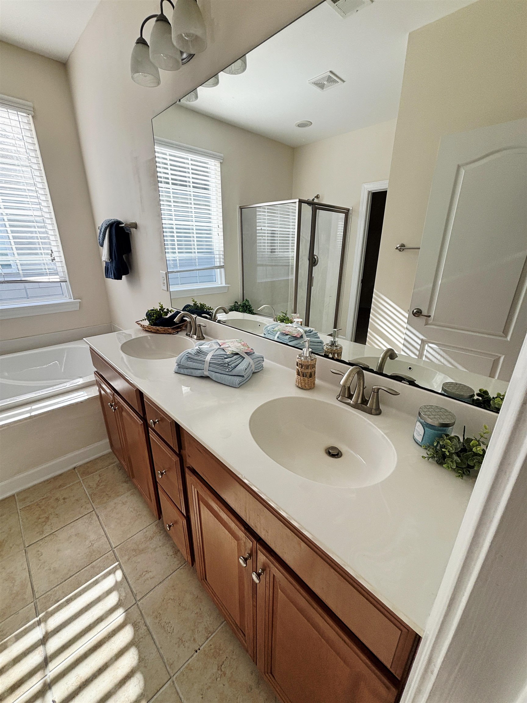 2583 Heritage Loop Property Photo 2