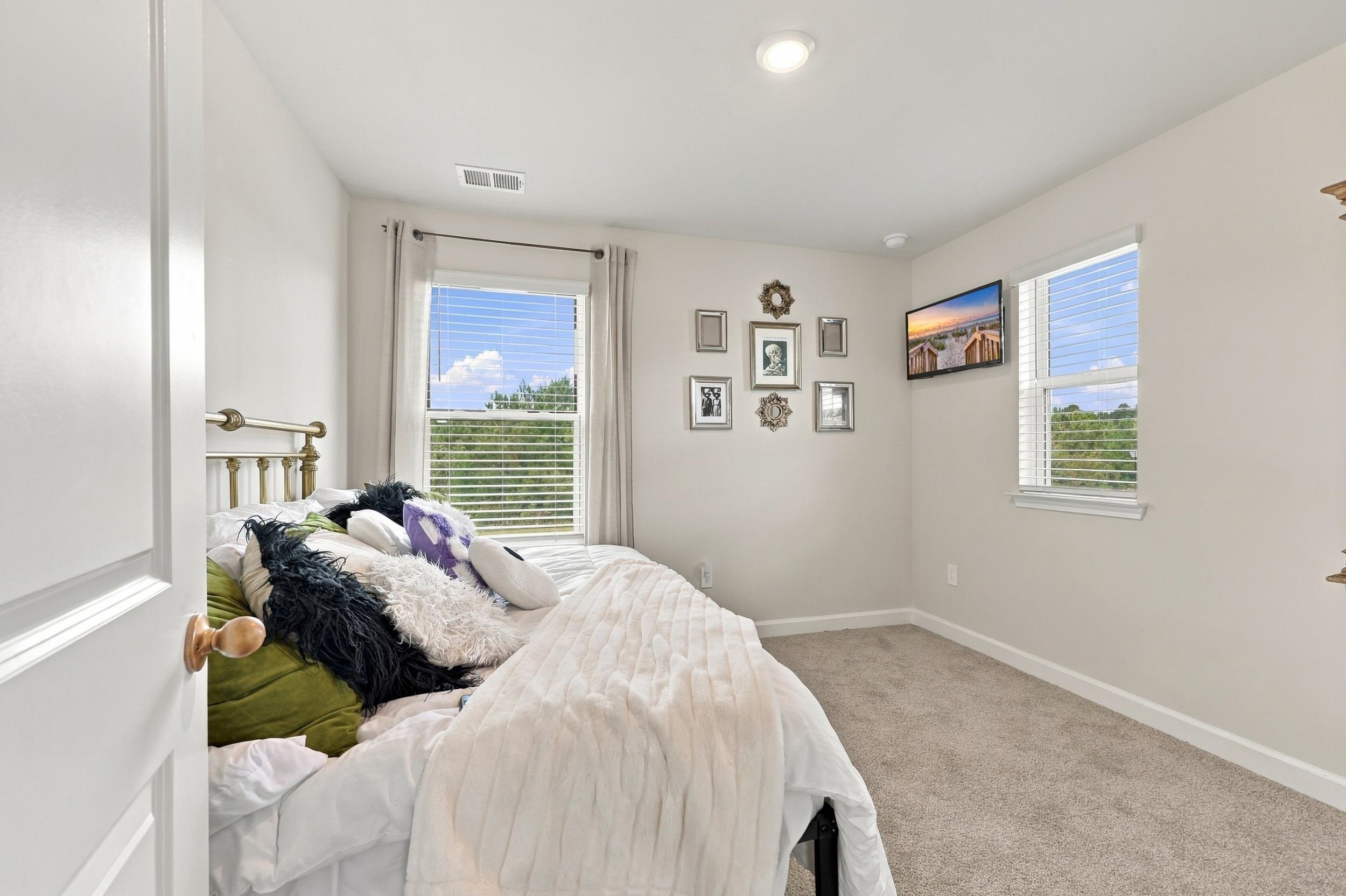 8621 Pinnacle Cove Way Property Photo 29