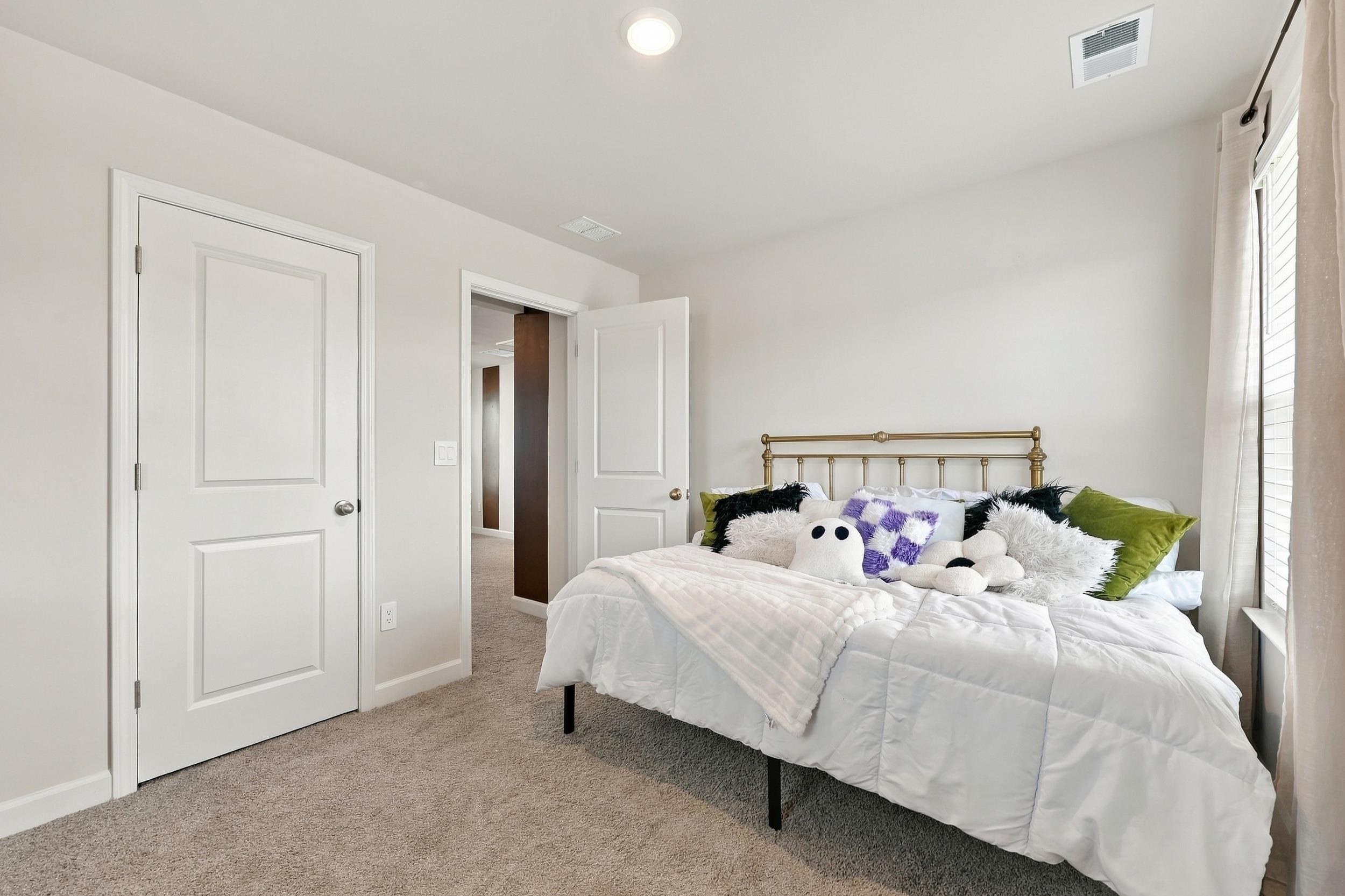8621 Pinnacle Cove Way Property Photo 30