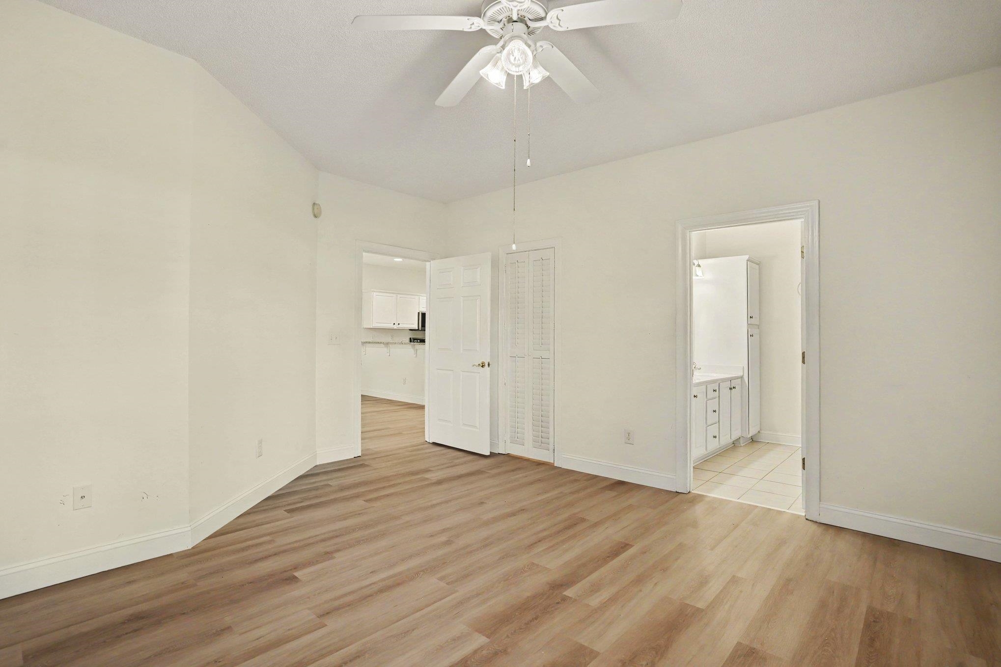 5046 Glenbrook Dr. Property Photo 15