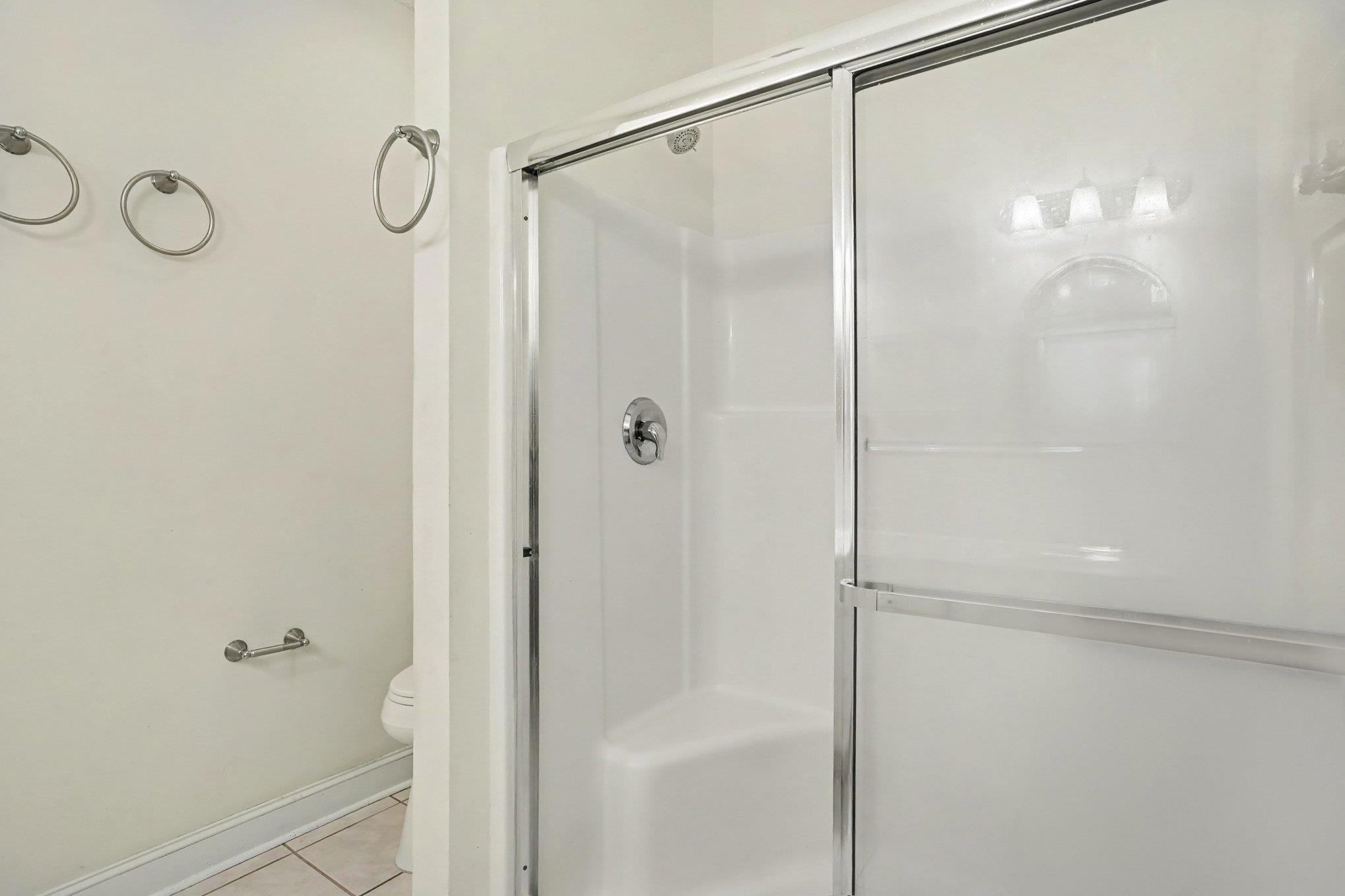 5046 Glenbrook Dr. Property Photo 17