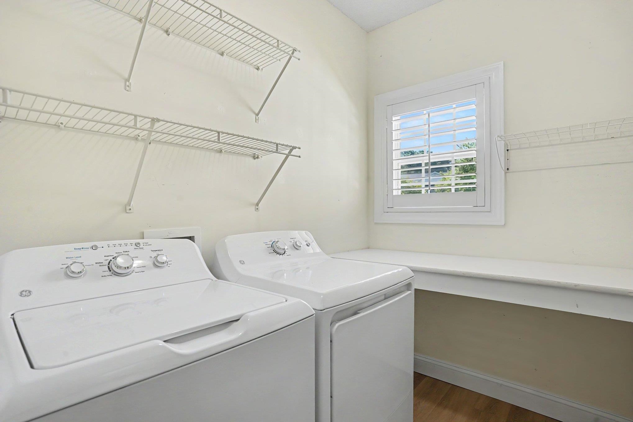 5046 Glenbrook Dr. Property Photo 28