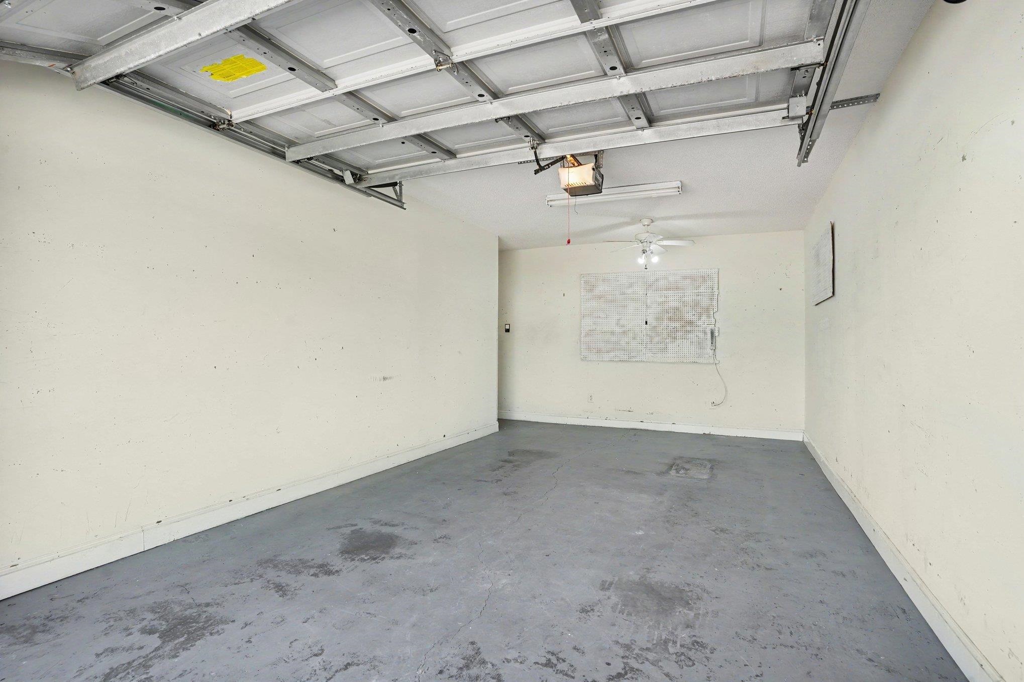 5046 Glenbrook Dr. Property Photo 30
