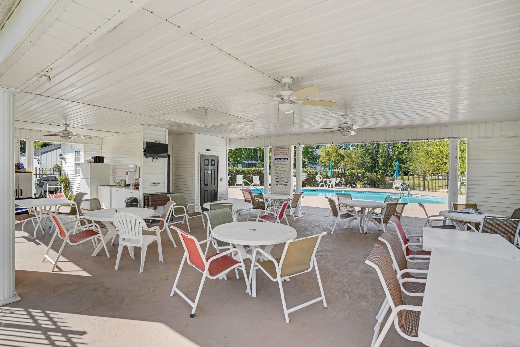 5046 Glenbrook Dr. Property Photo 39