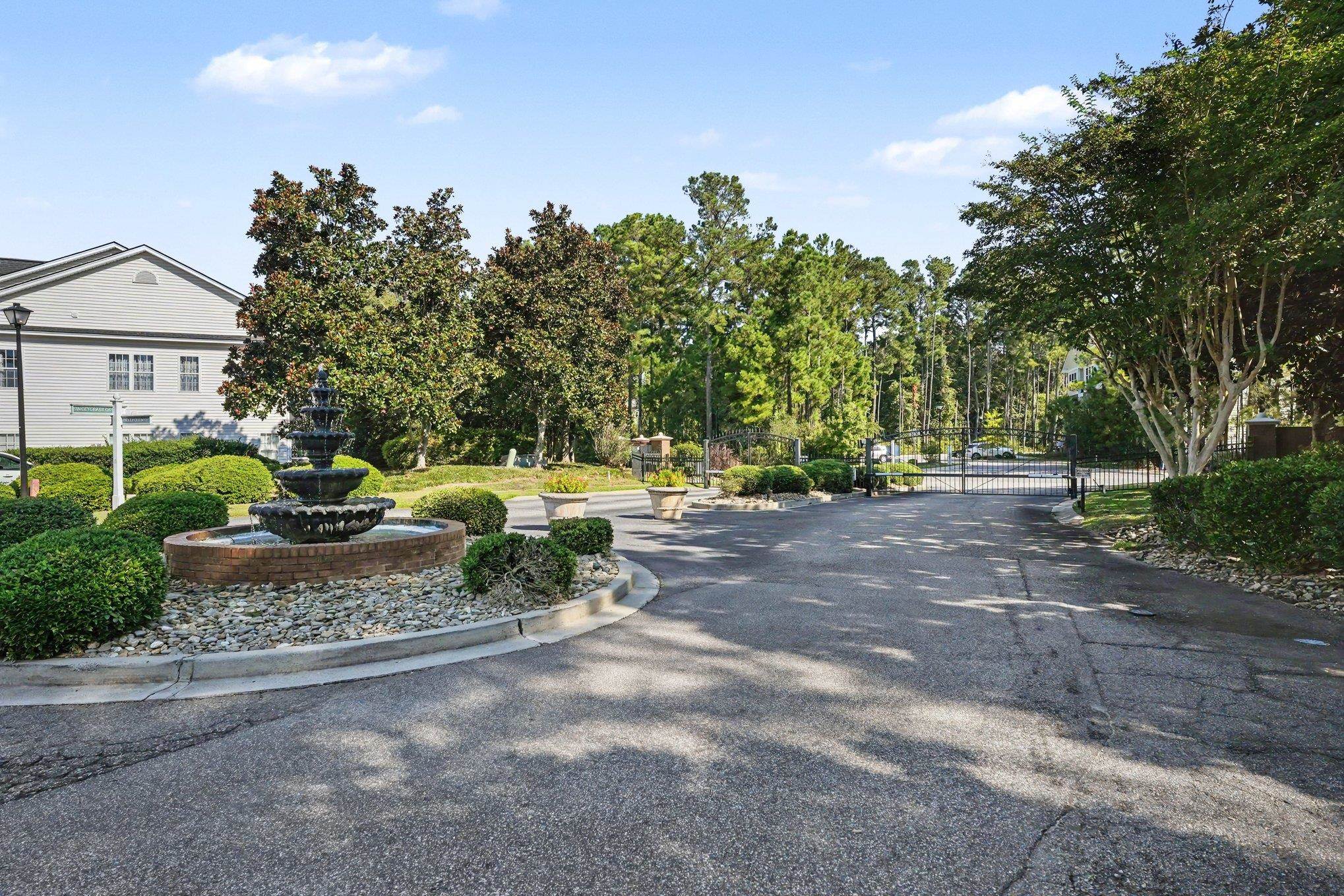 5046 Glenbrook Dr. Property Photo 50