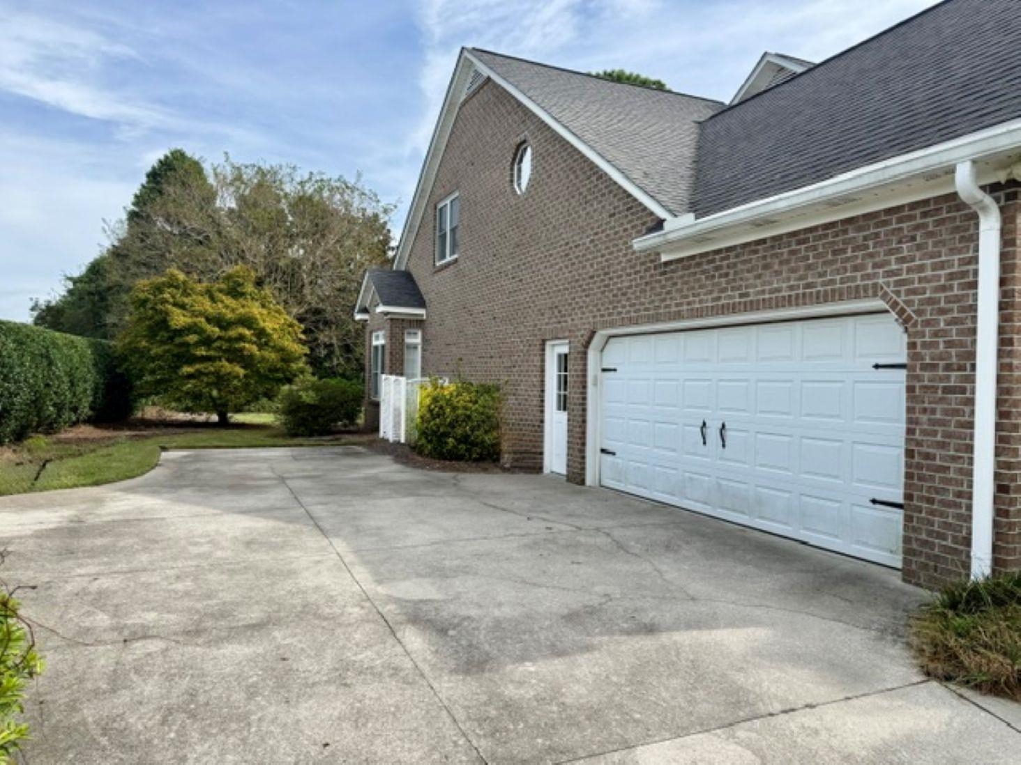 1313 Royal Devon Dr. Property Photo 23
