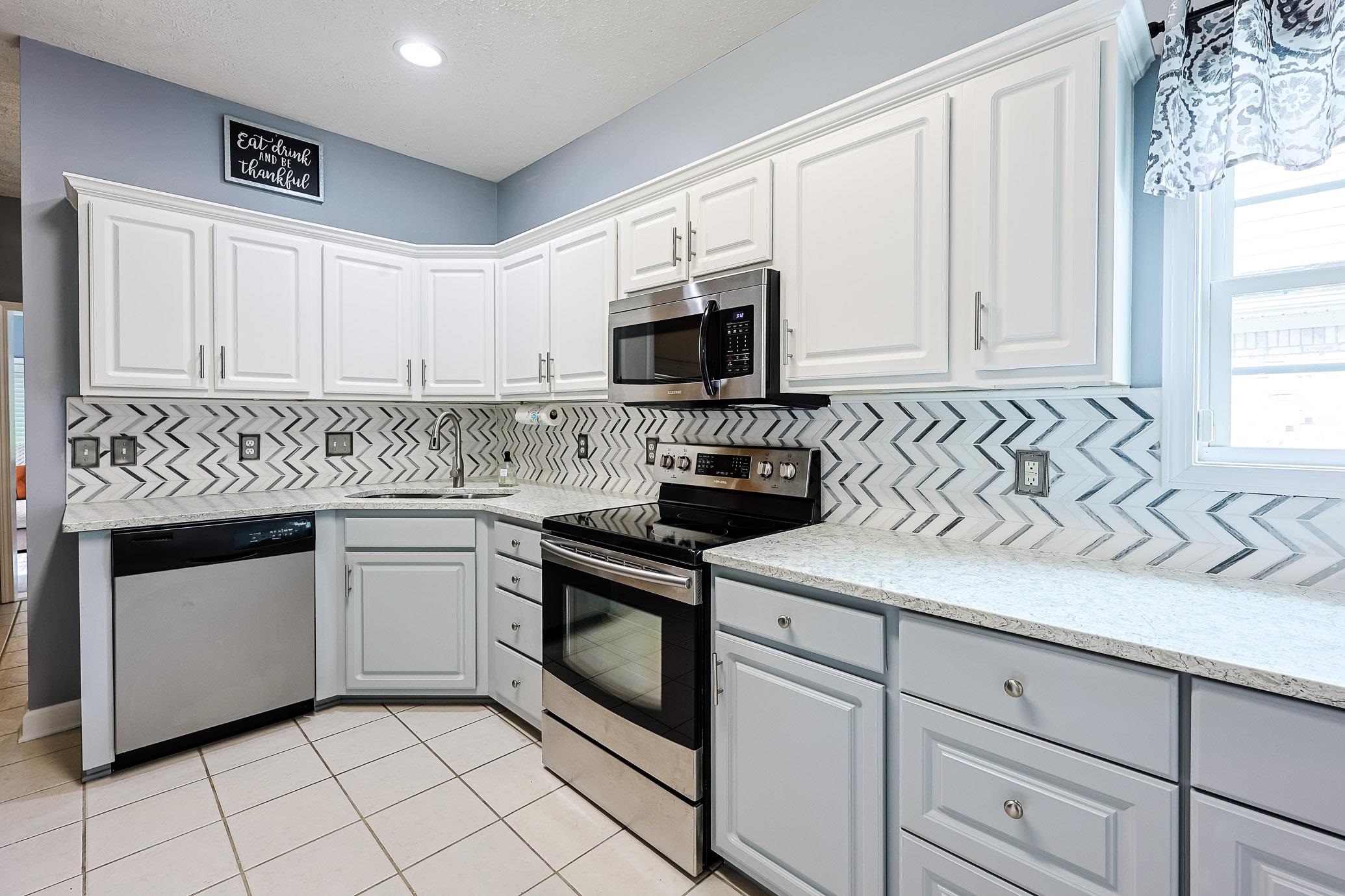 3079 Alice Ln. Property Photo 6