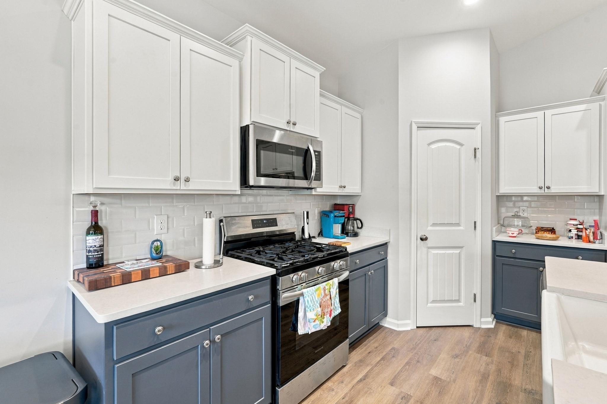 291 Lifestyle Court Property Photo 20