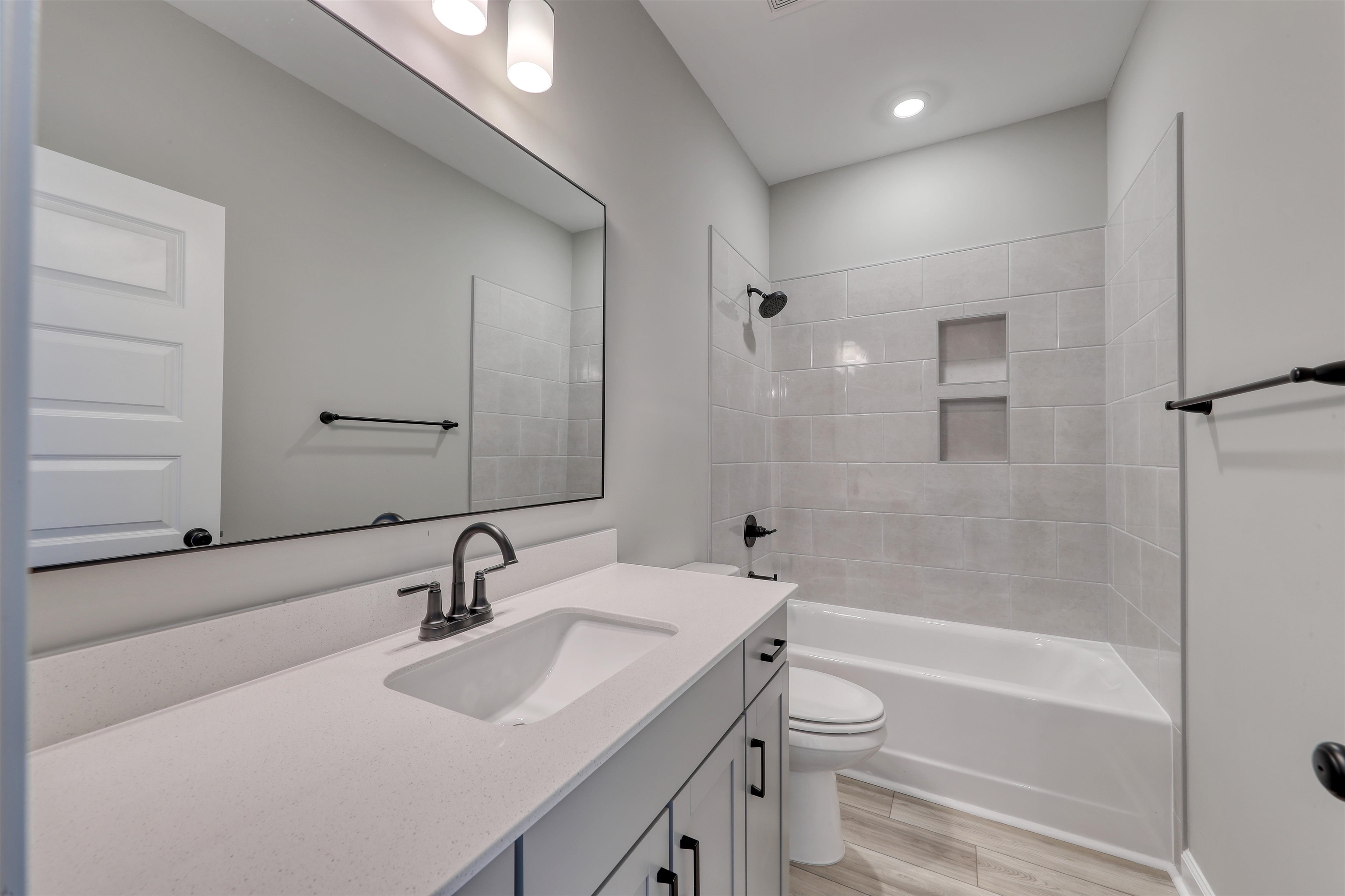 6228 Zoe Way Property Photo 4