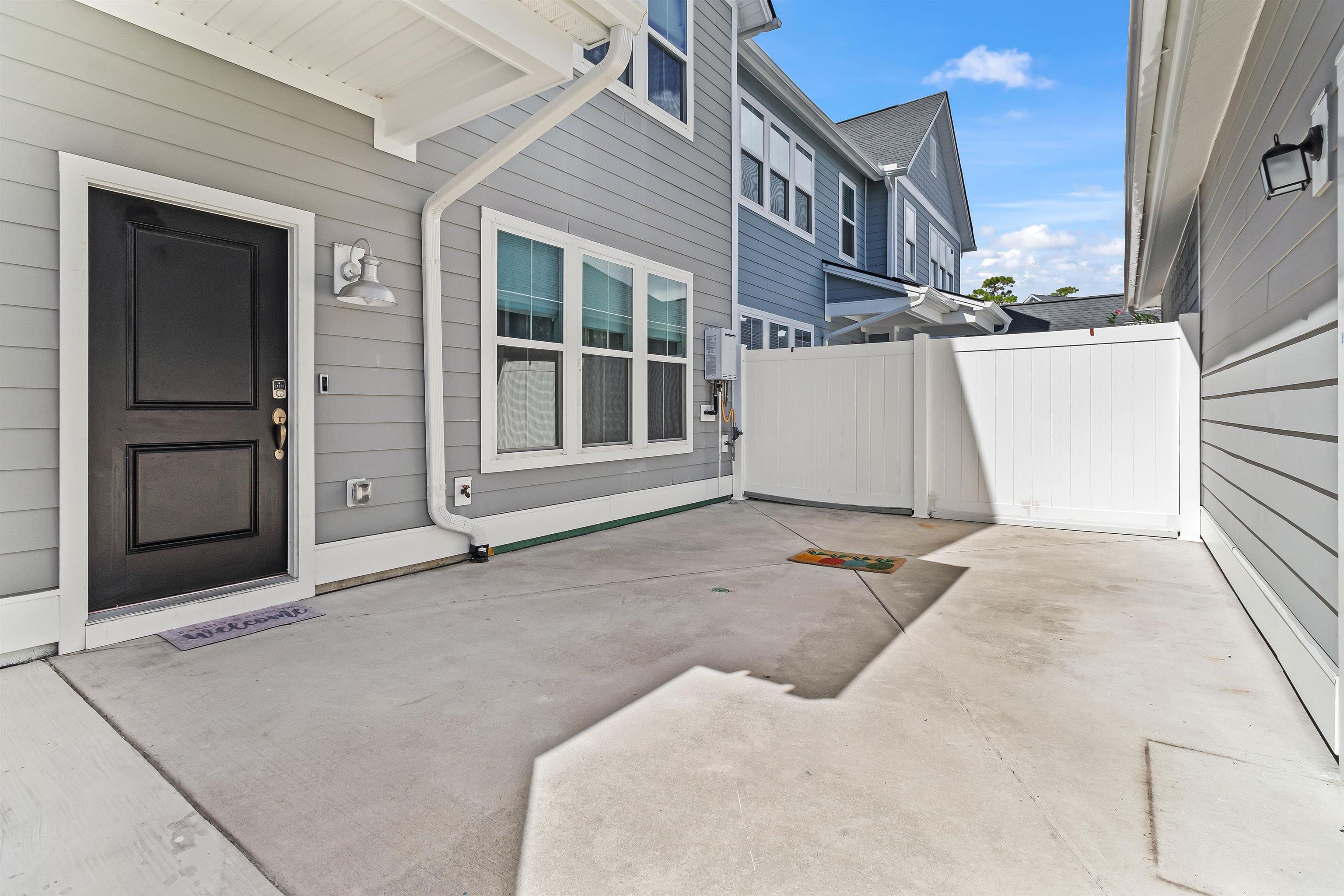5402 Knobcone Loop Property Photo 3