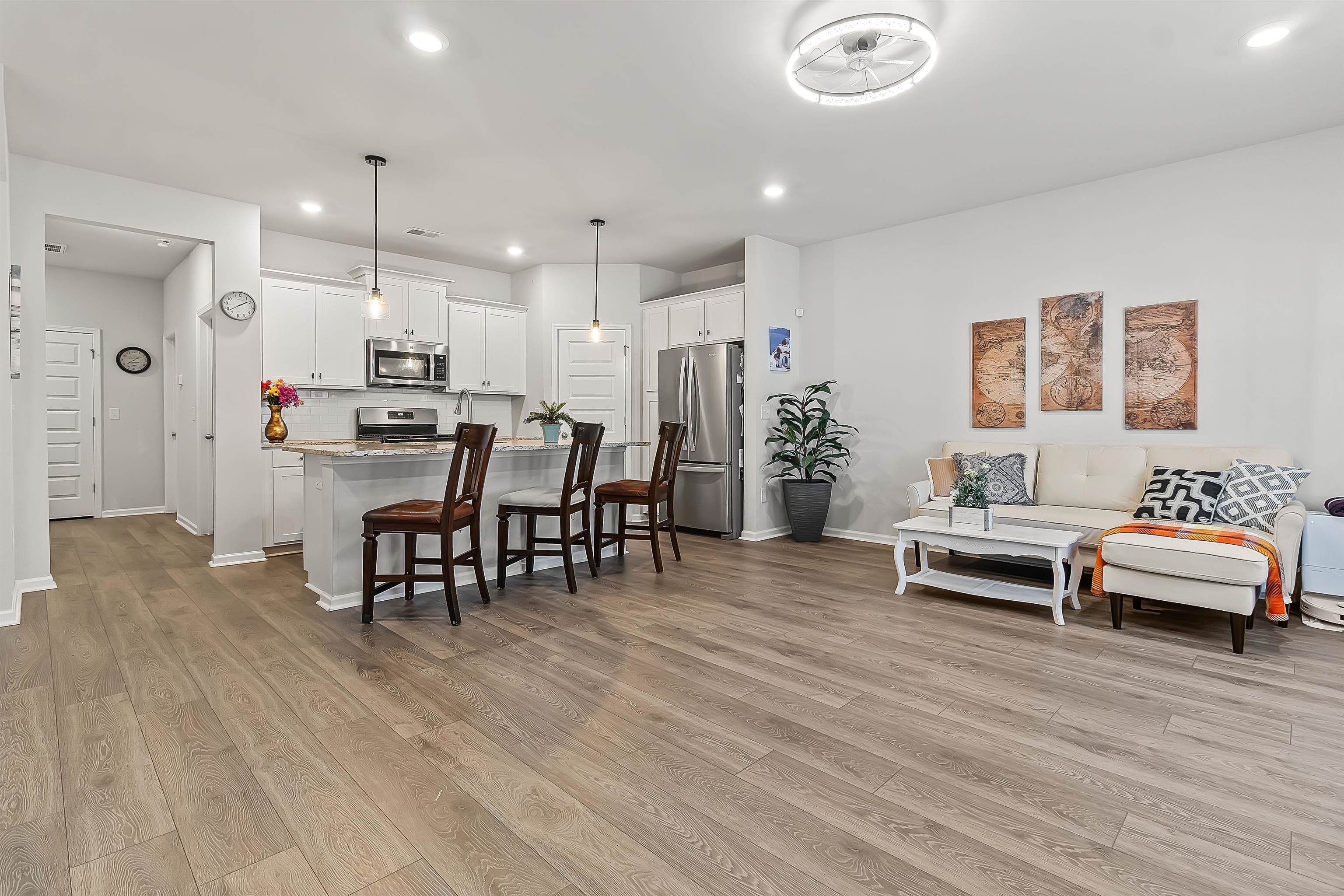 5402 Knobcone Loop Property Photo 7