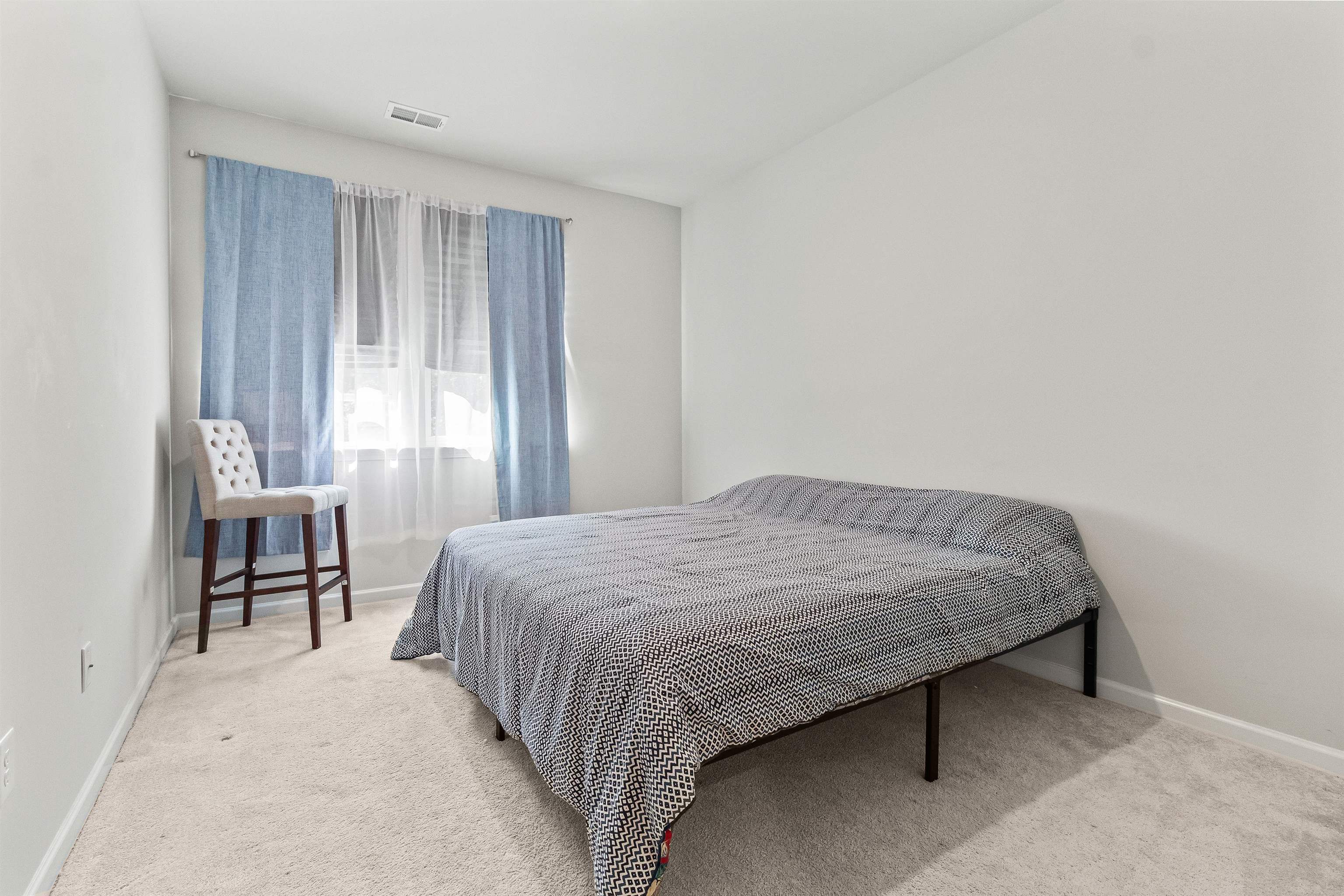 5402 Knobcone Loop Property Photo 19