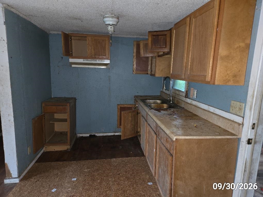 568 Pinckney Rd. Property Photo 5