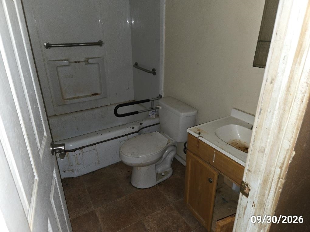 568 Pinckney Rd. Property Photo 7
