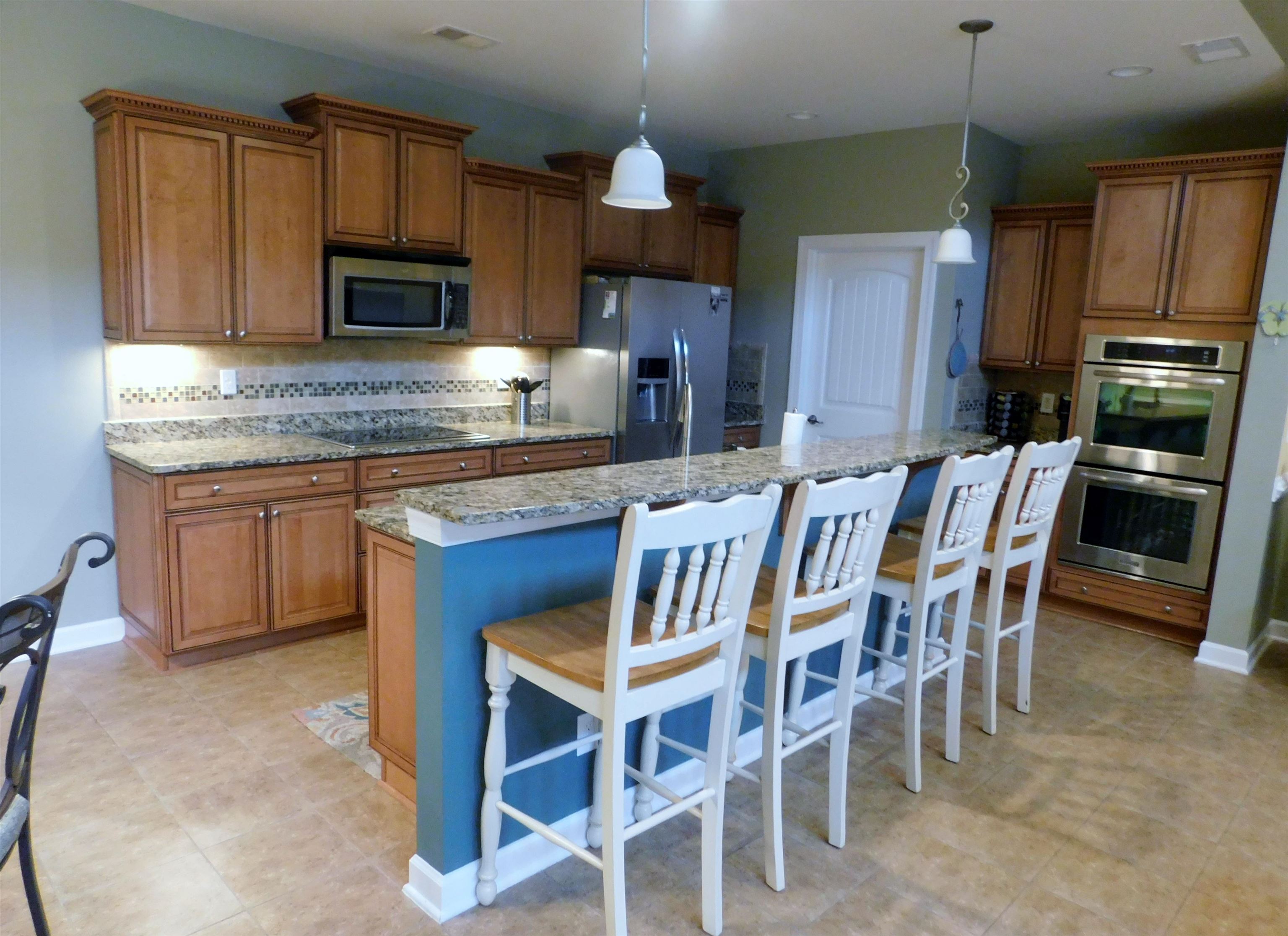 6244 Catalina Dr. Property Photo 4