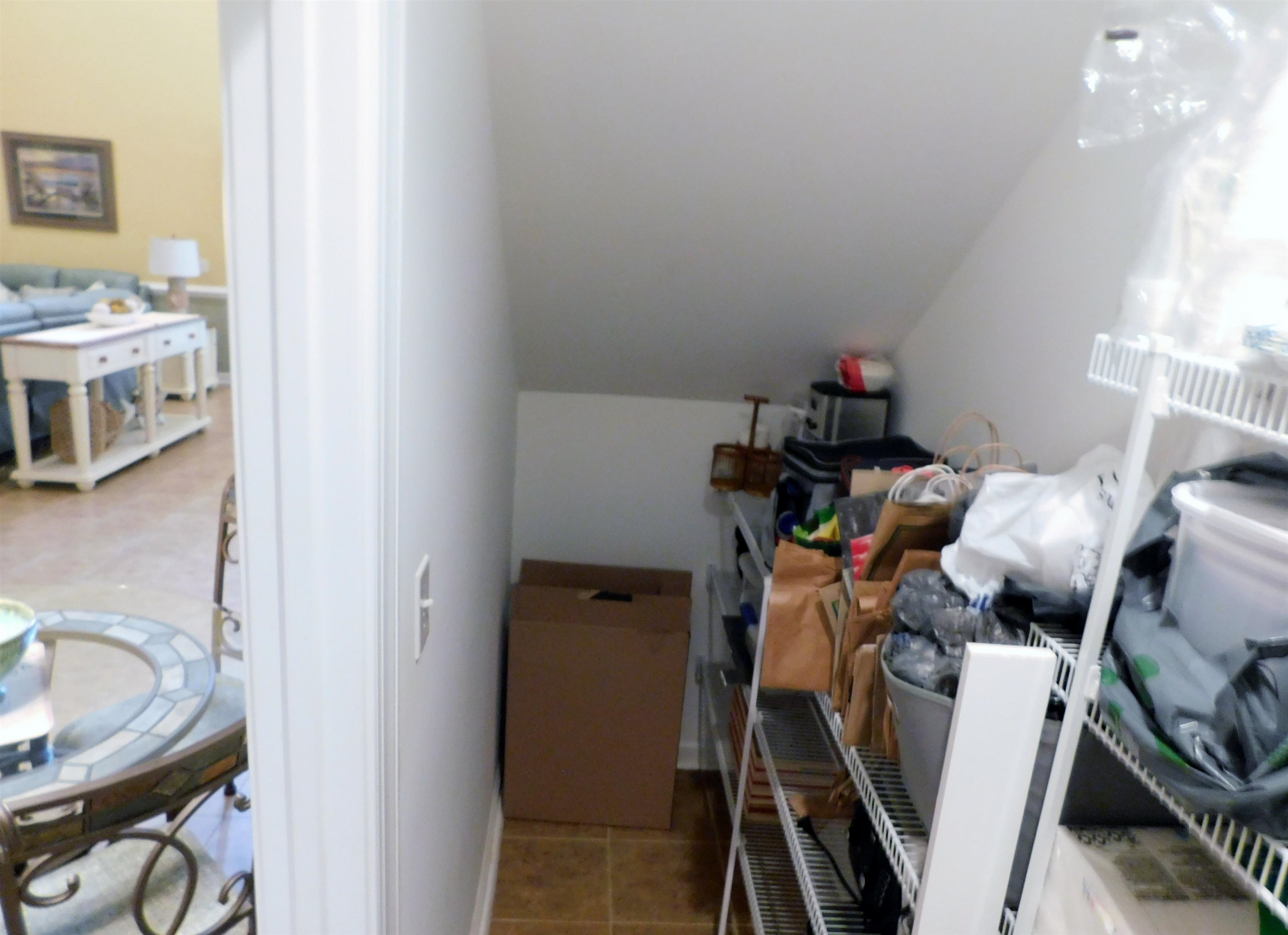 6244 Catalina Dr. Property Photo 10