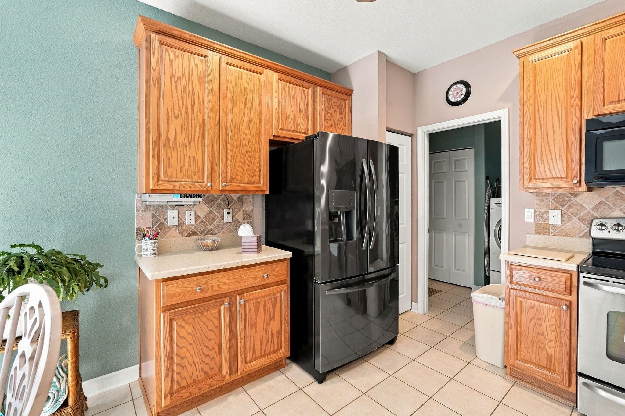 505 Vermillion Dr. Property Photo 8