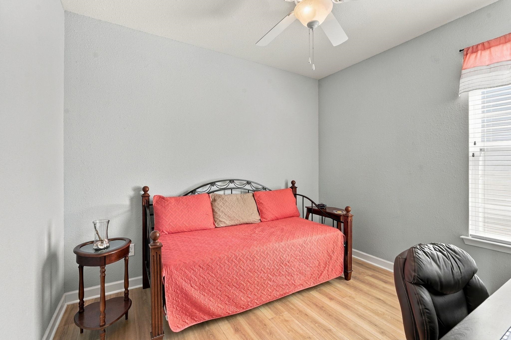 505 Vermillion Dr. Property Photo 18