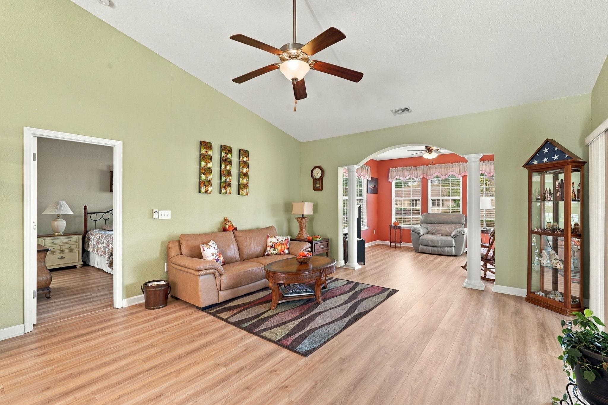 505 Vermillion Dr. Property Photo 26