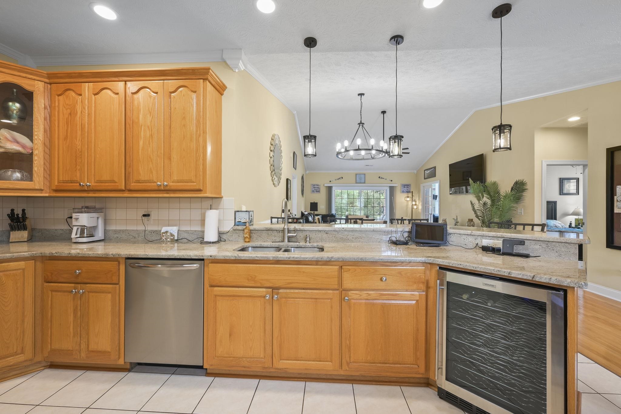 4807 Harvest Dr. Property Photo 8