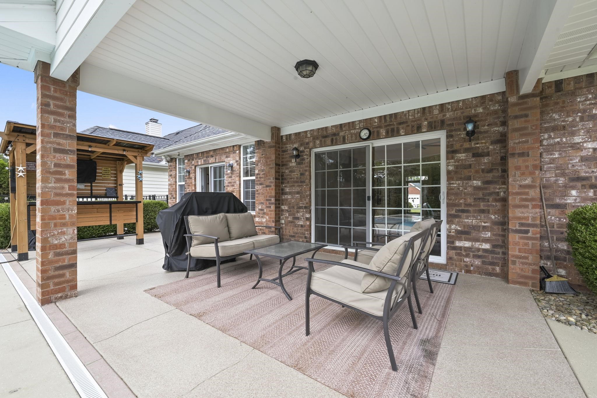 4807 Harvest Dr. Property Photo 35