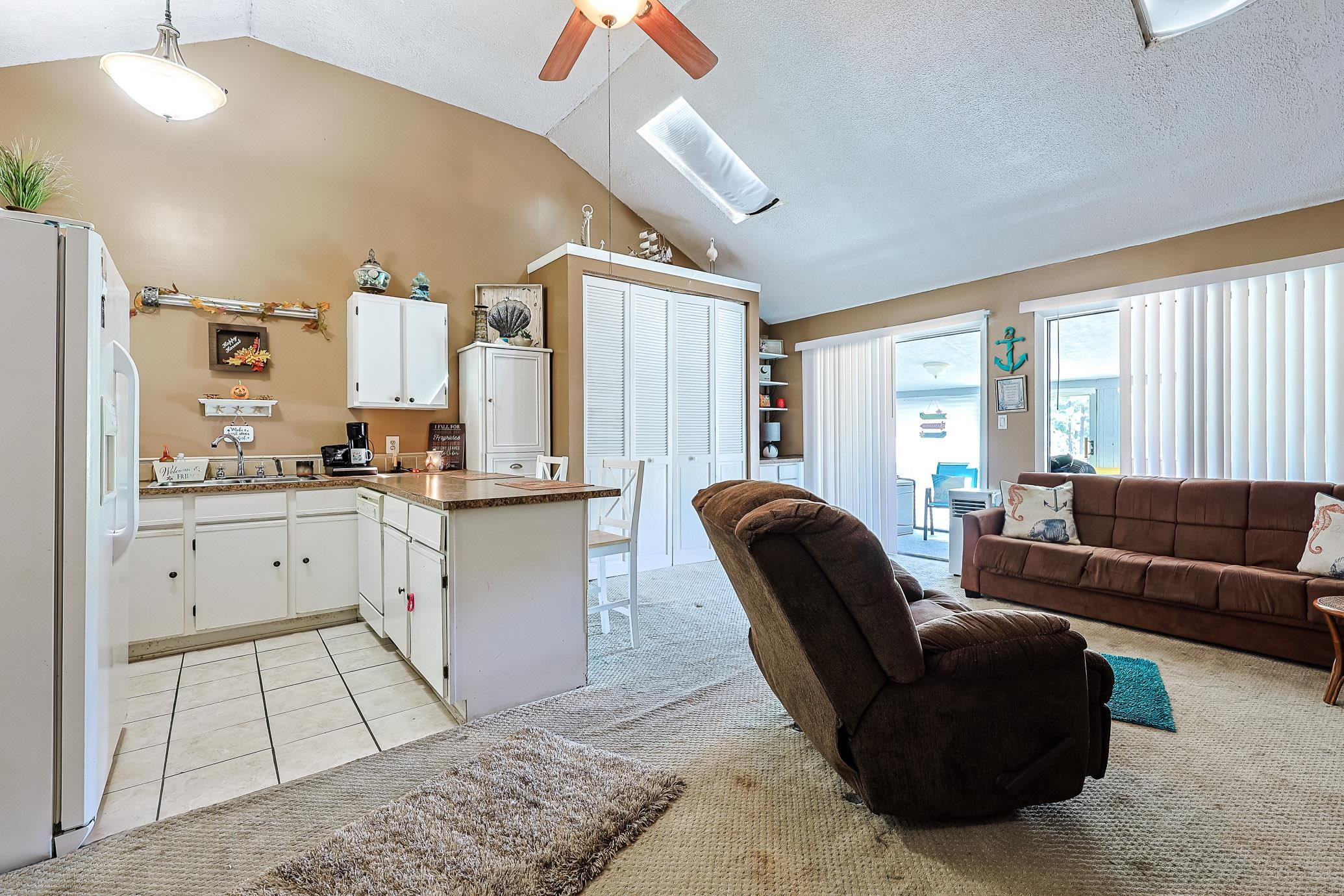 500 Fairway Village Dr. Property Photo 3