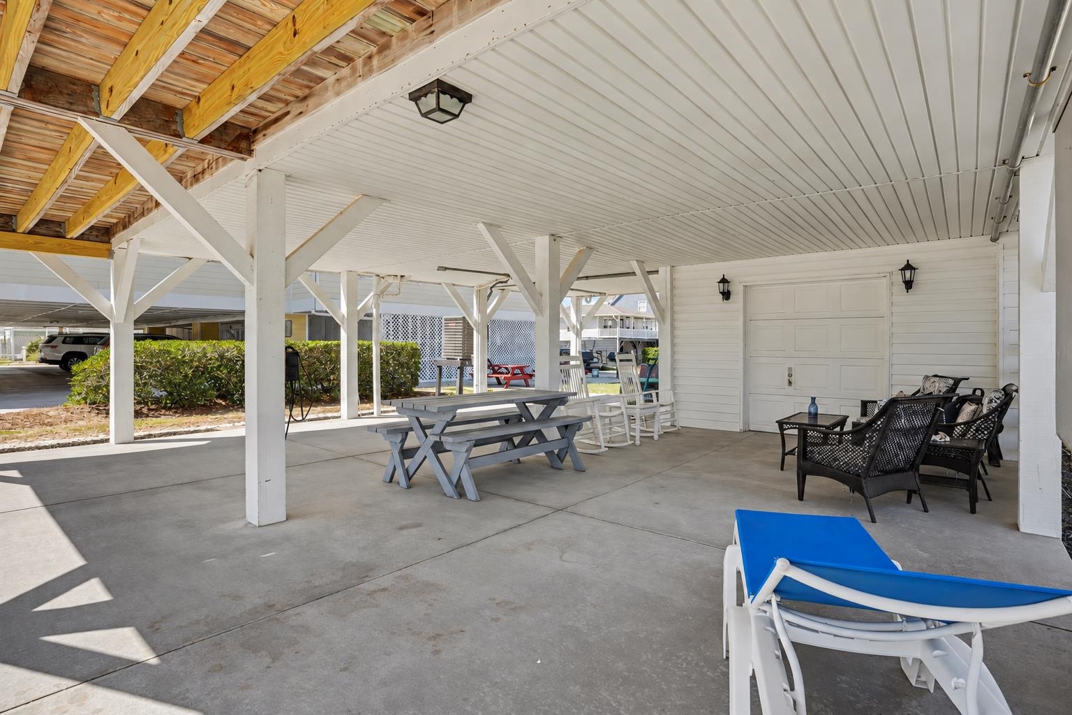 4605 N Ocean Blvd. Property Photo 3