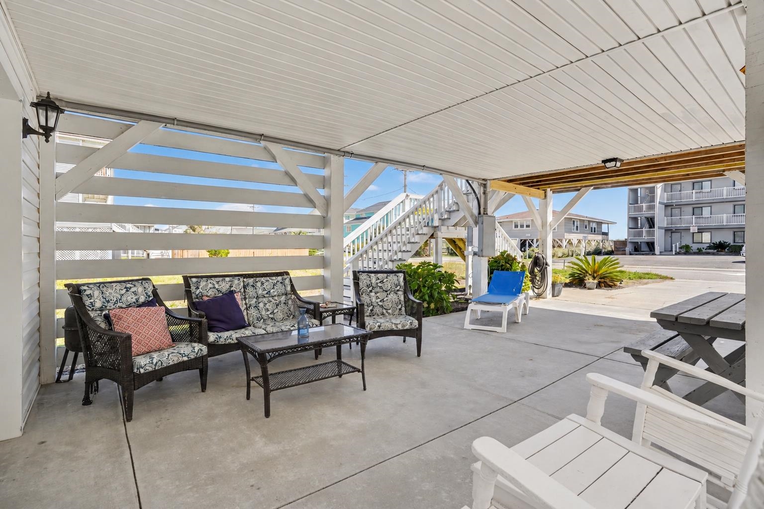 4605 N Ocean Blvd. Property Photo 5