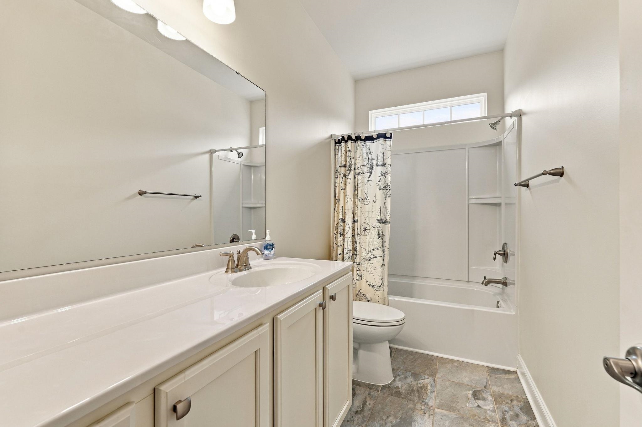 864 Callant Dr. Property Photo 28
