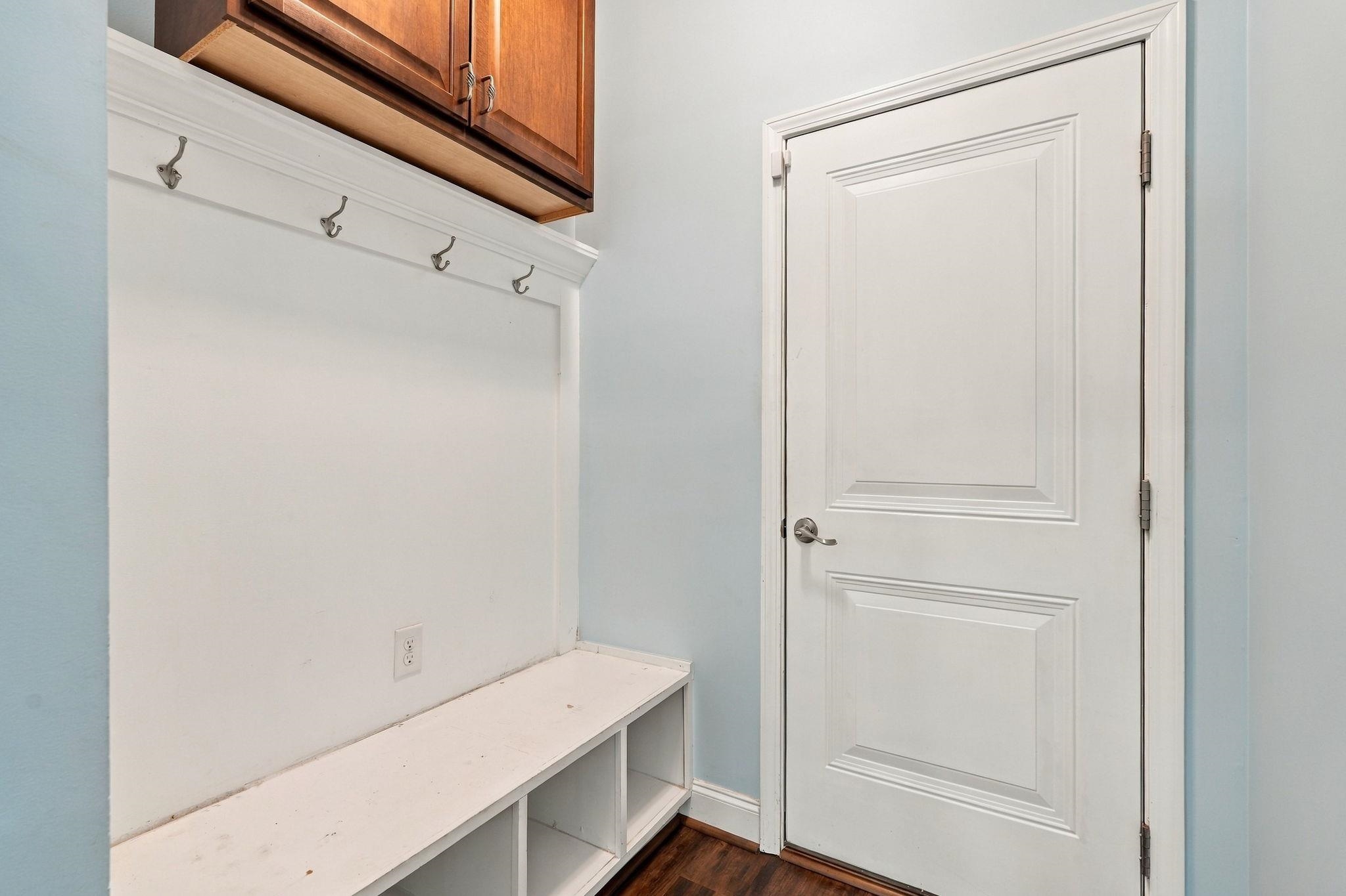 864 Callant Dr. Property Photo 34