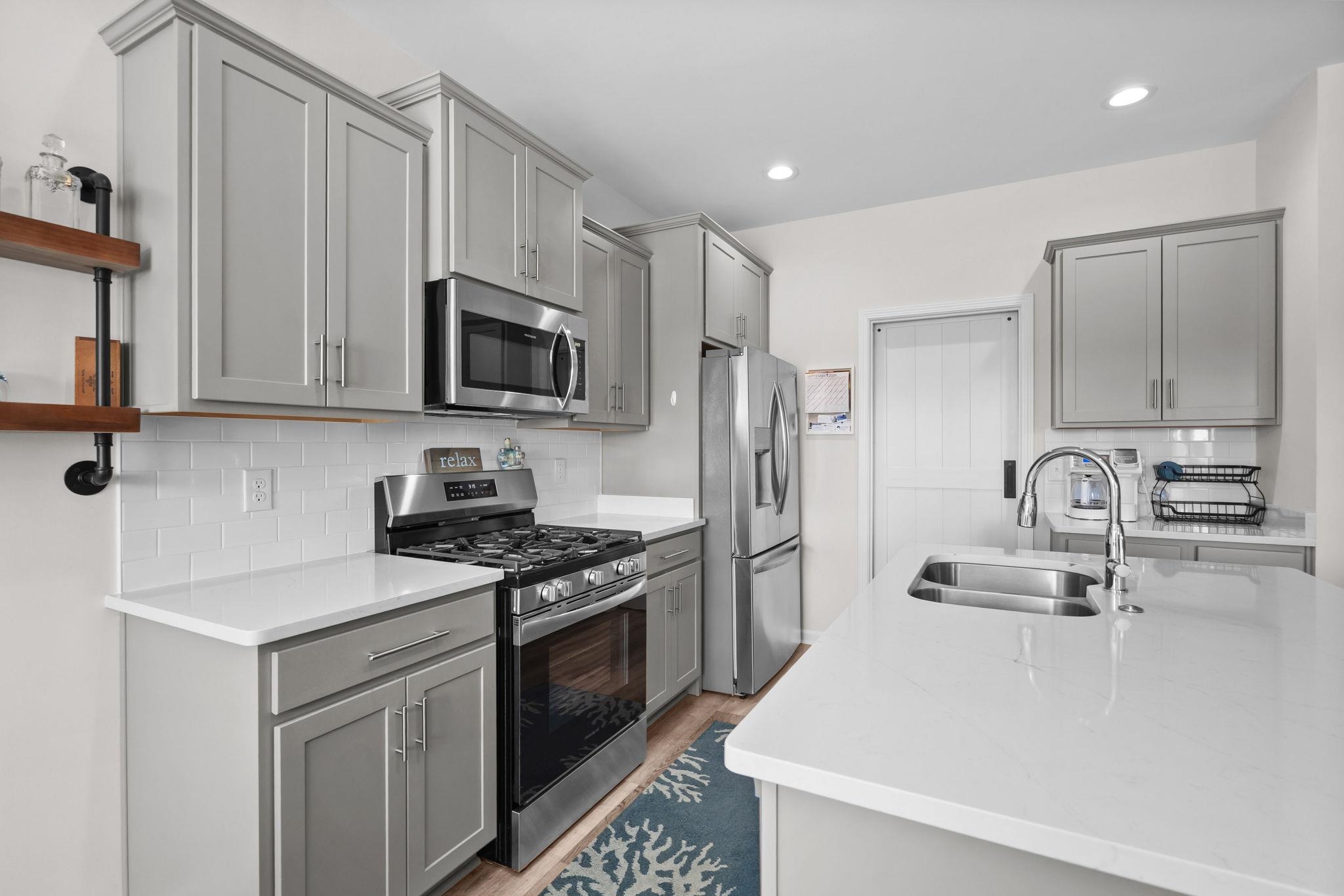 275 Stillbrook Dr. Property Photo 11