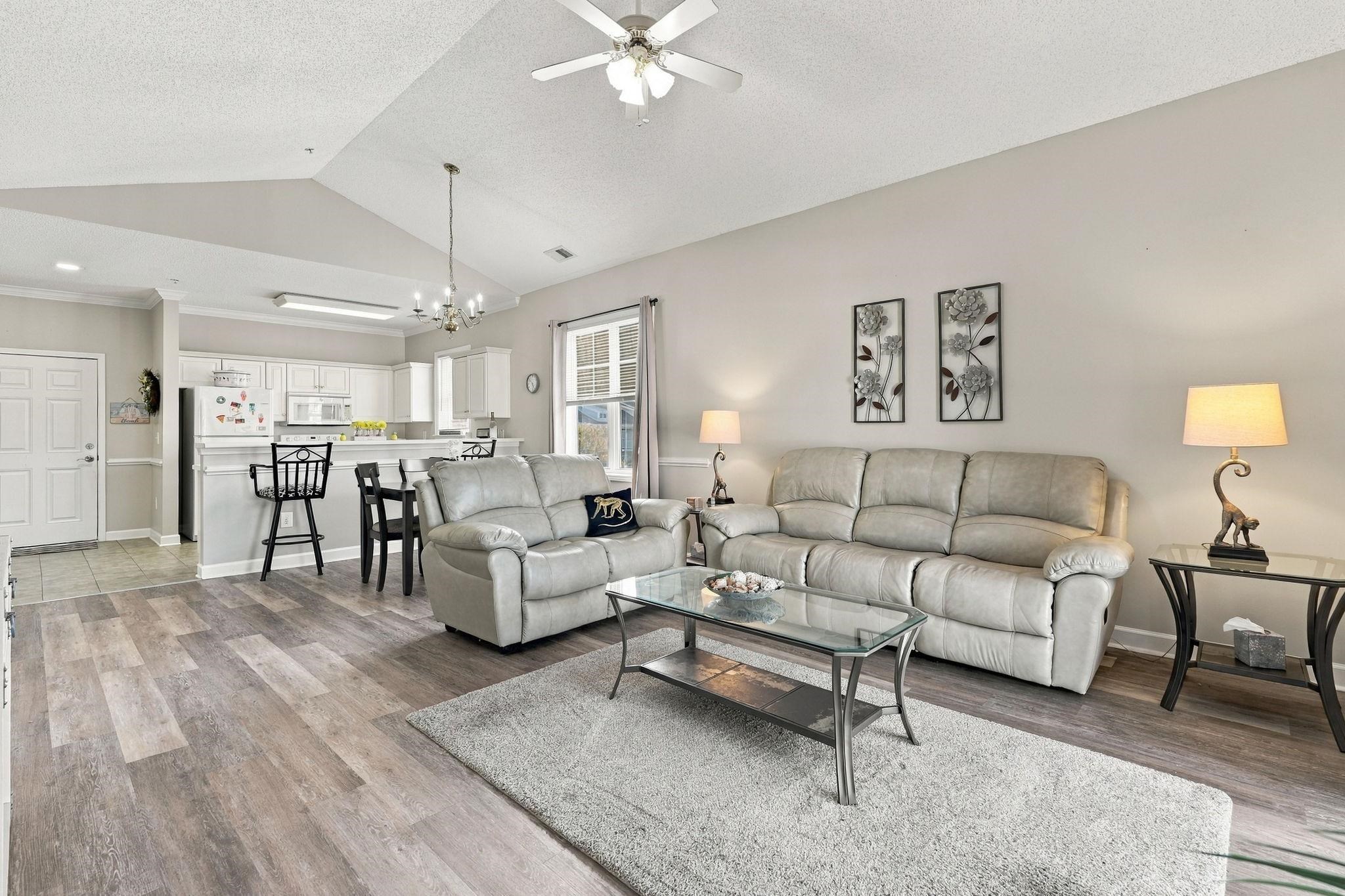 200 Castle Dr. Property Photo 11