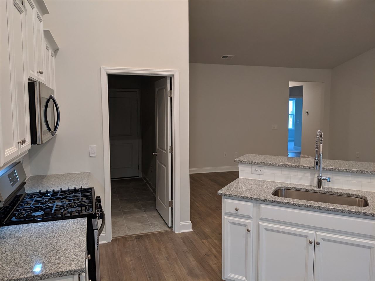 5365 Abbey Park Loop Property Photo 2
