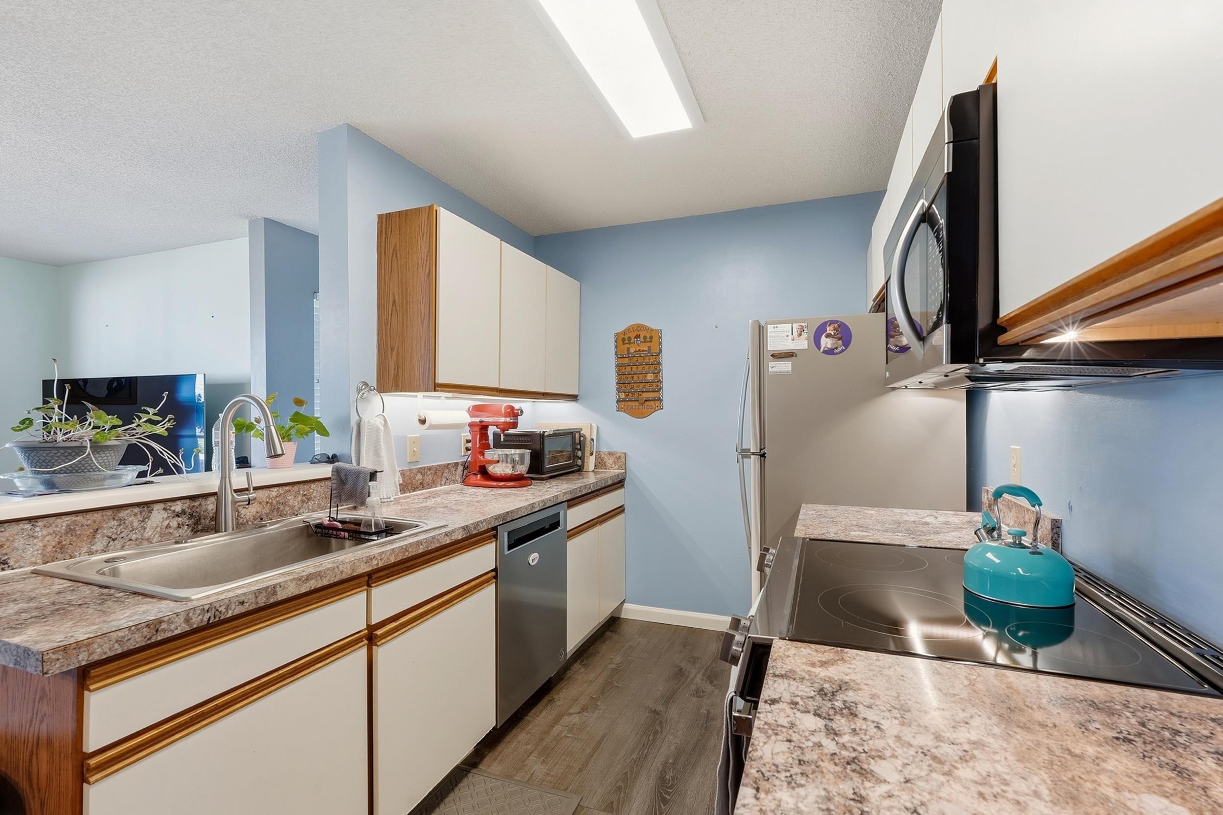 8830 Cloister Dr. Property Photo 8