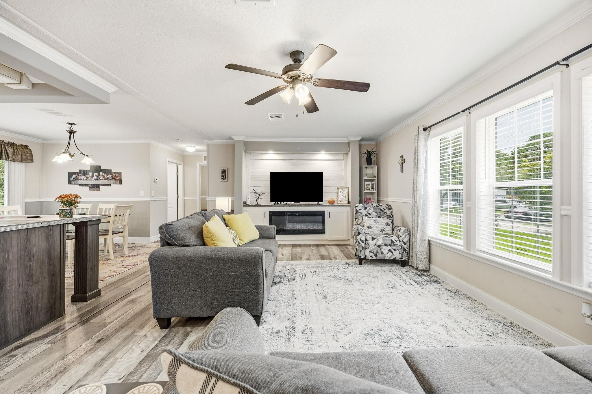 500 Southern Pines Dr. Property Photo 3