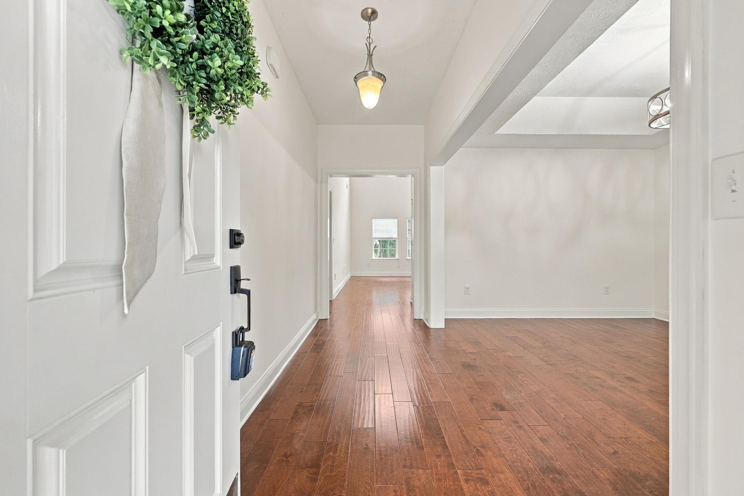 4577 Willow Springs Rd. Property Photo 4