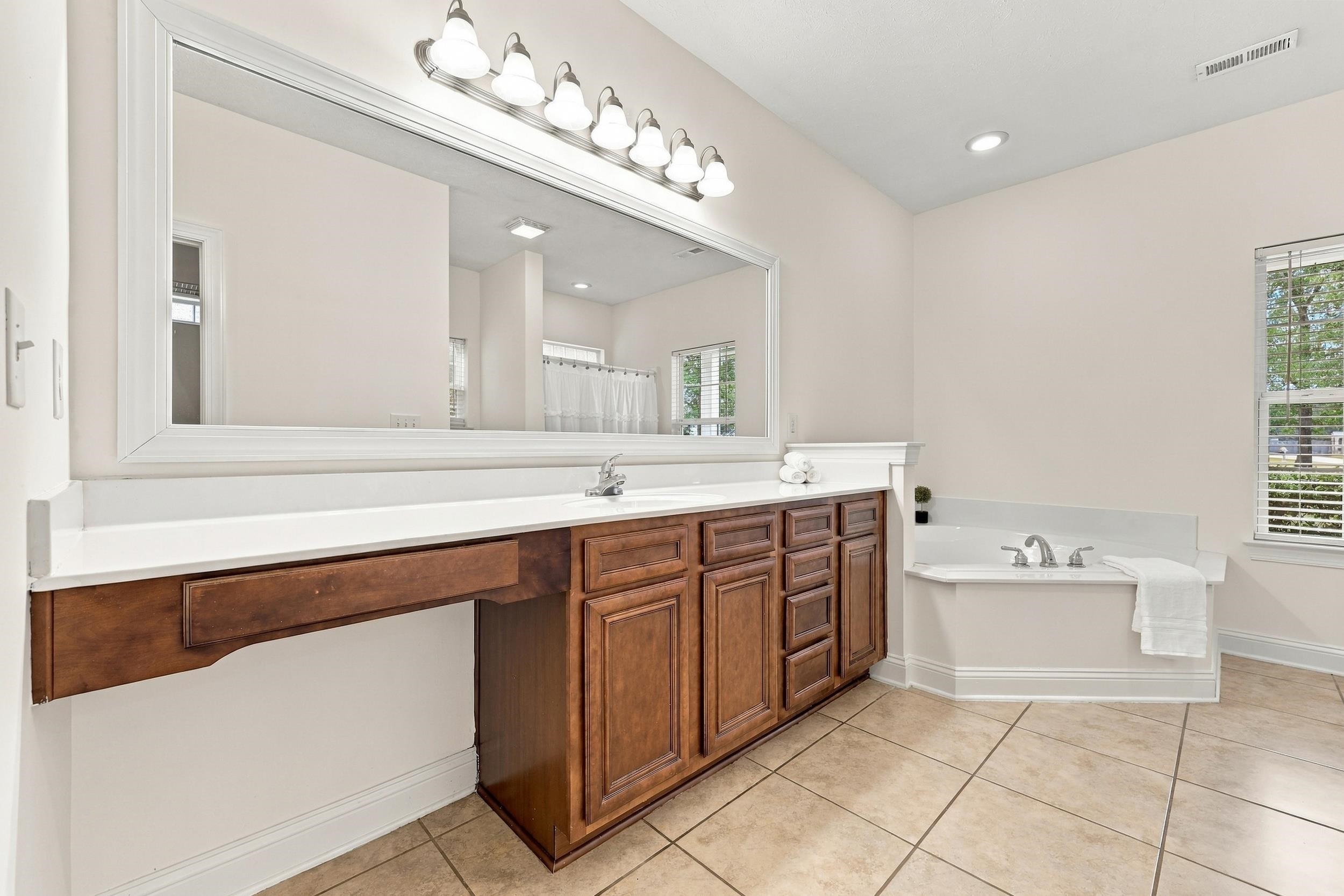 4577 Willow Springs Rd. Property Photo 10