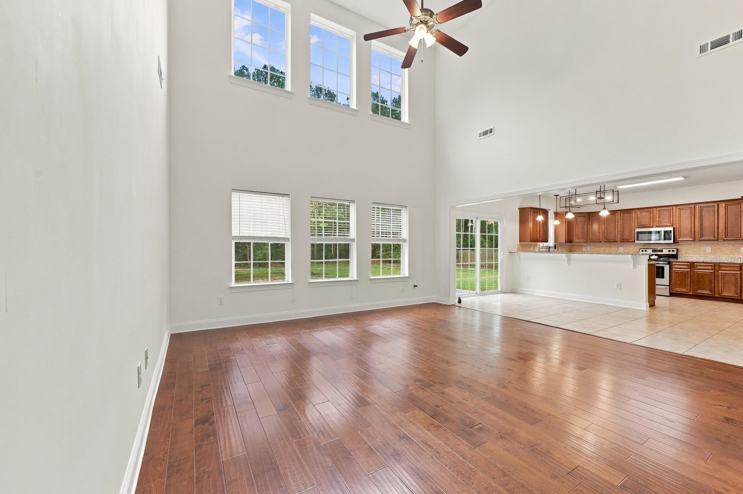 4577 Willow Springs Rd. Property Photo 13