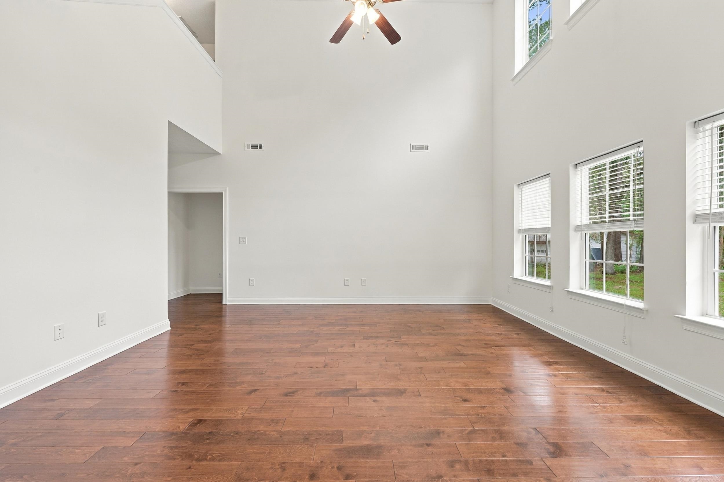 4577 Willow Springs Rd. Property Photo 14