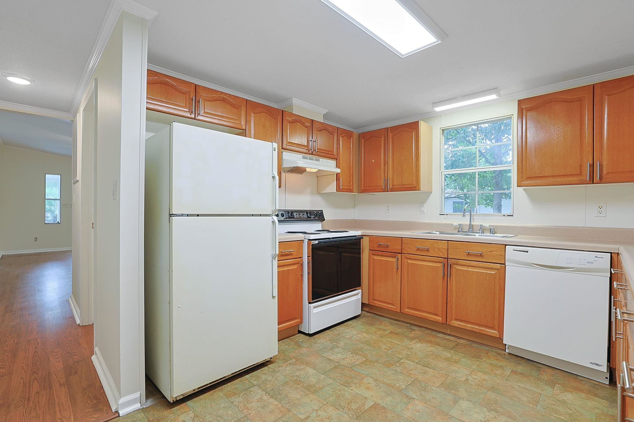 1867 Willow Oak Dr. Property Photo 9