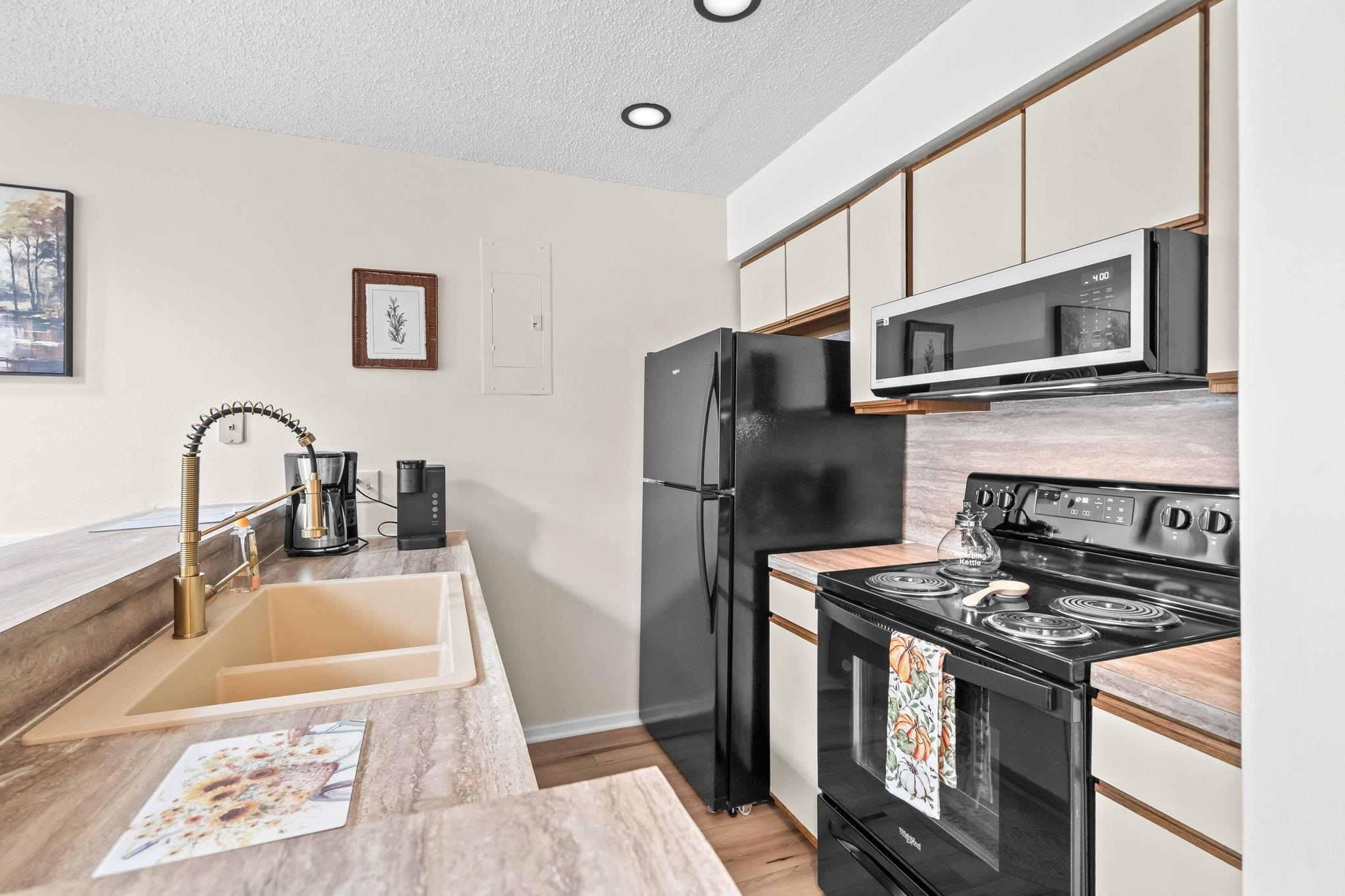 4446 Little River Inn Ln. Property Photo 18