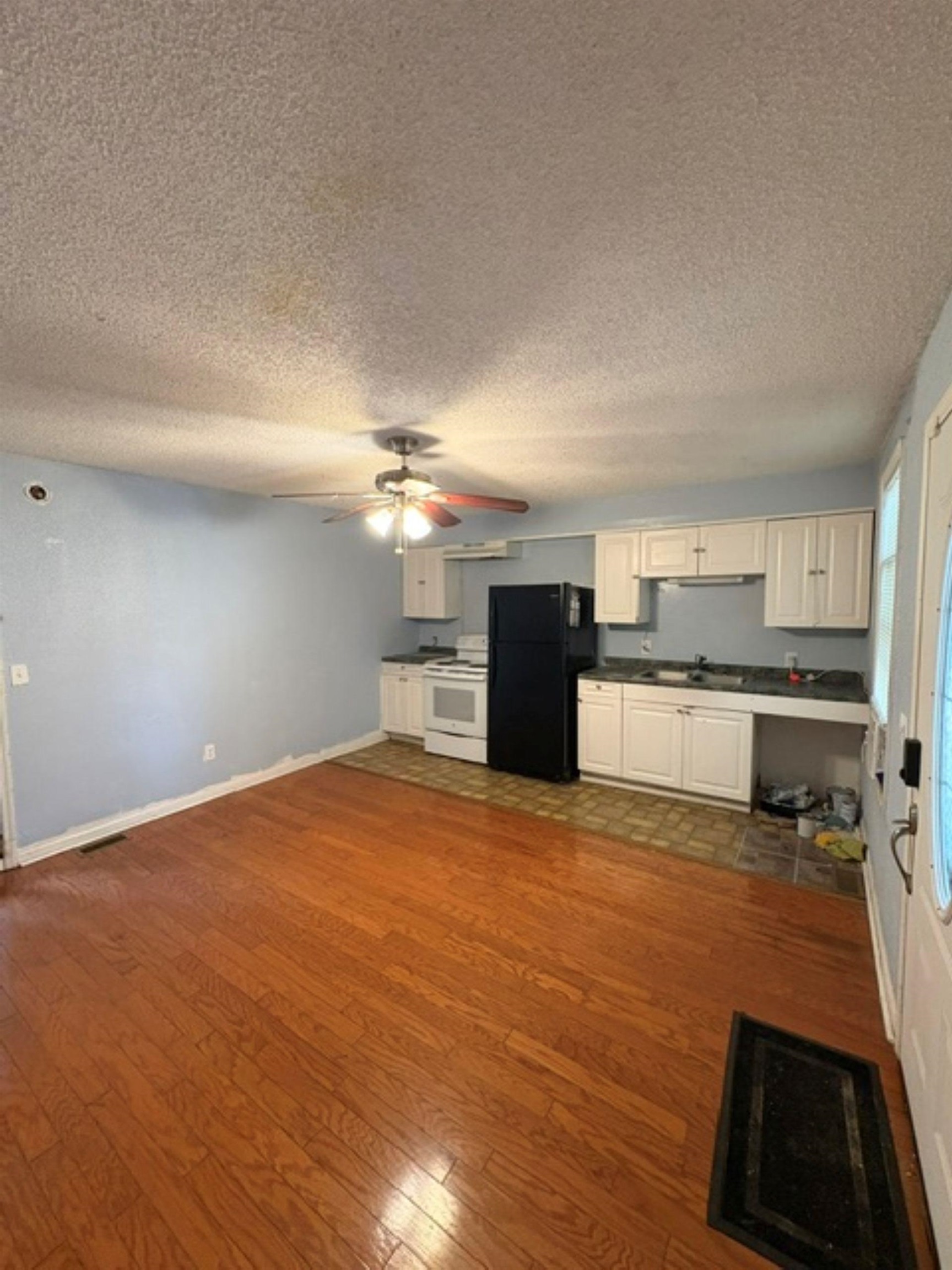 305 Chester St. Property Photo 25