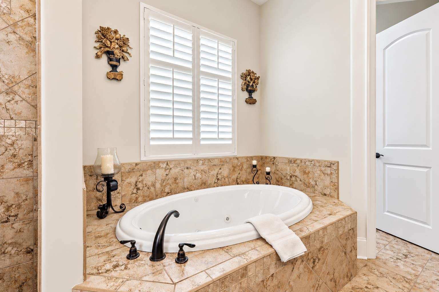 7358 Catena Ln. Property Photo 30
