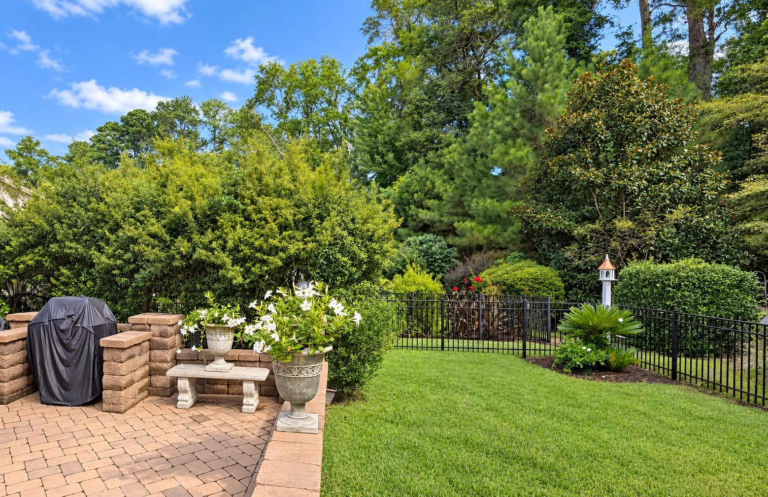 1858 Bluff Dr. Property Photo 11