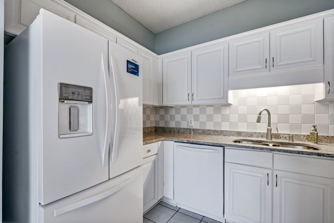 5101 Sweetwater Blvd. Property Photo 5